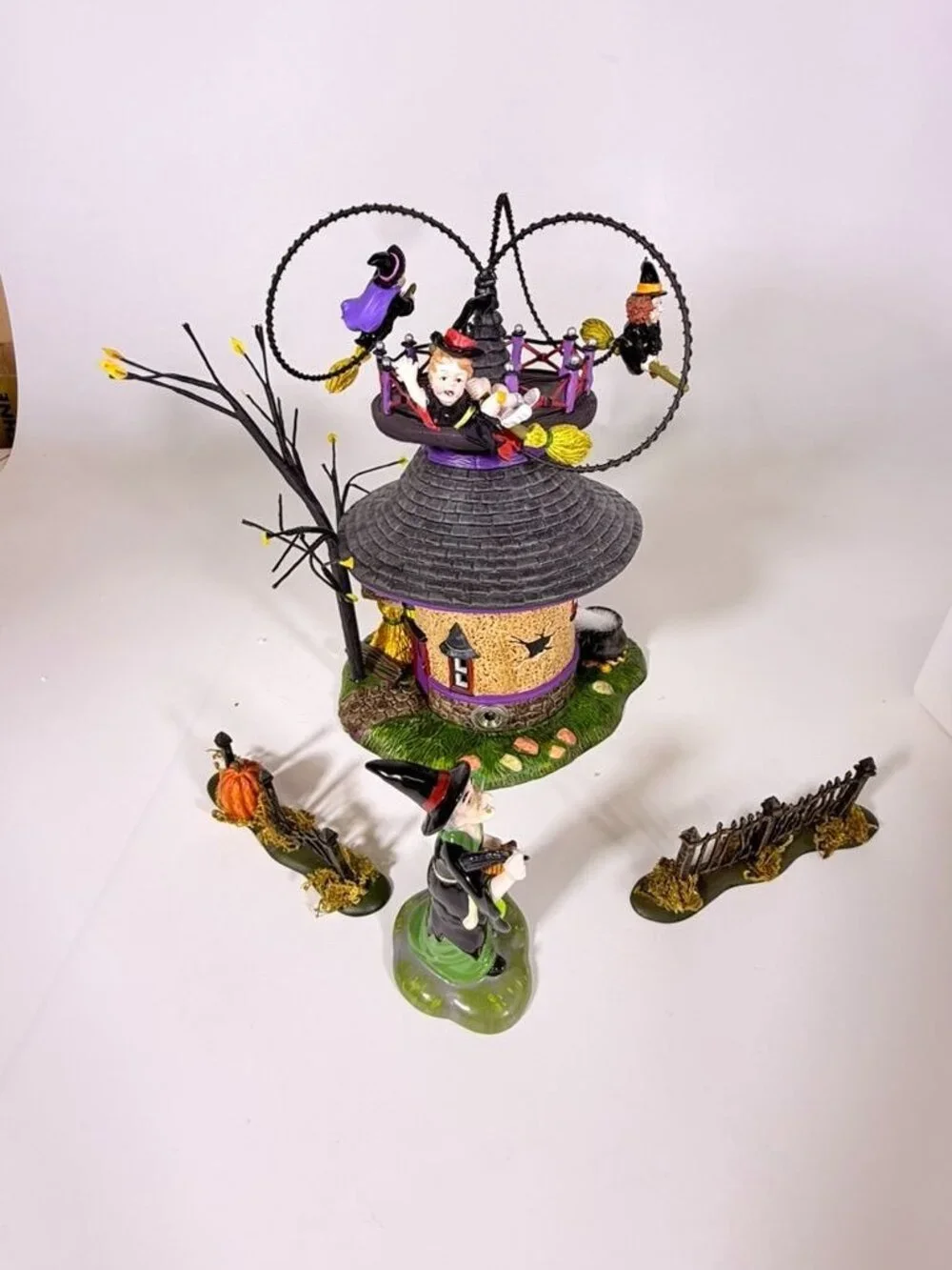 Halloween House Dept 56 Snow Village Witch Way? Flight School  Gift Set Witches